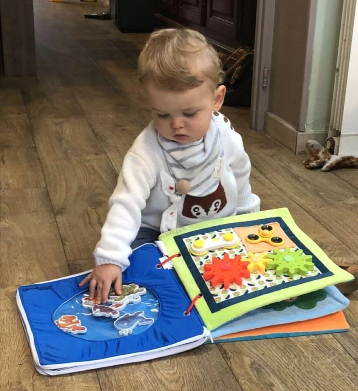 5 raisons de ne pas donner un écran à un jeune enfant